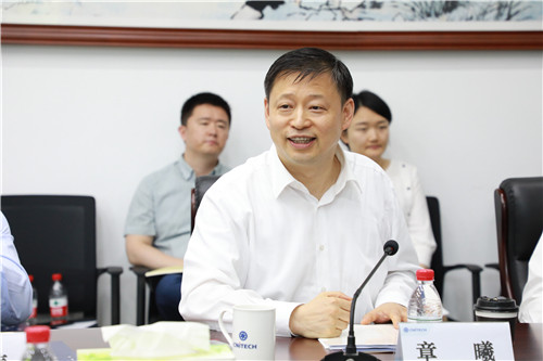 安徽省副省长章曦一行调研宁波材料所 - 中国科学院